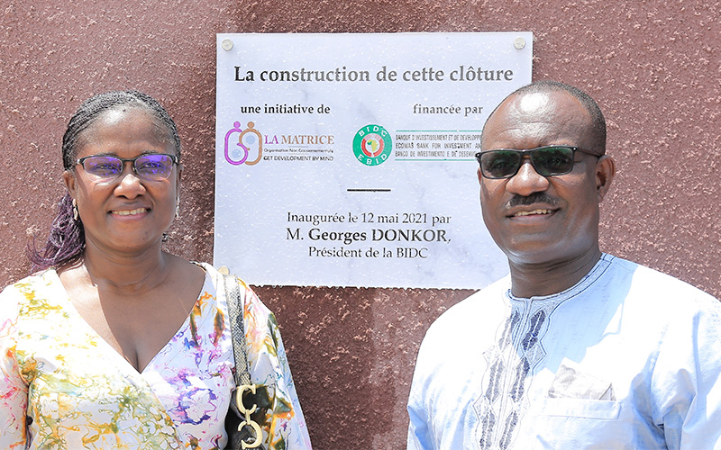 Corporate Social Responsibility : EBID Funds The Construction Of a School Wall In Bingerville, Abidjan